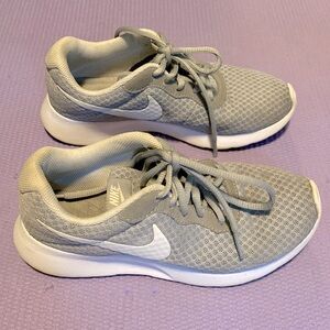 Nike Women’s Sneakers
